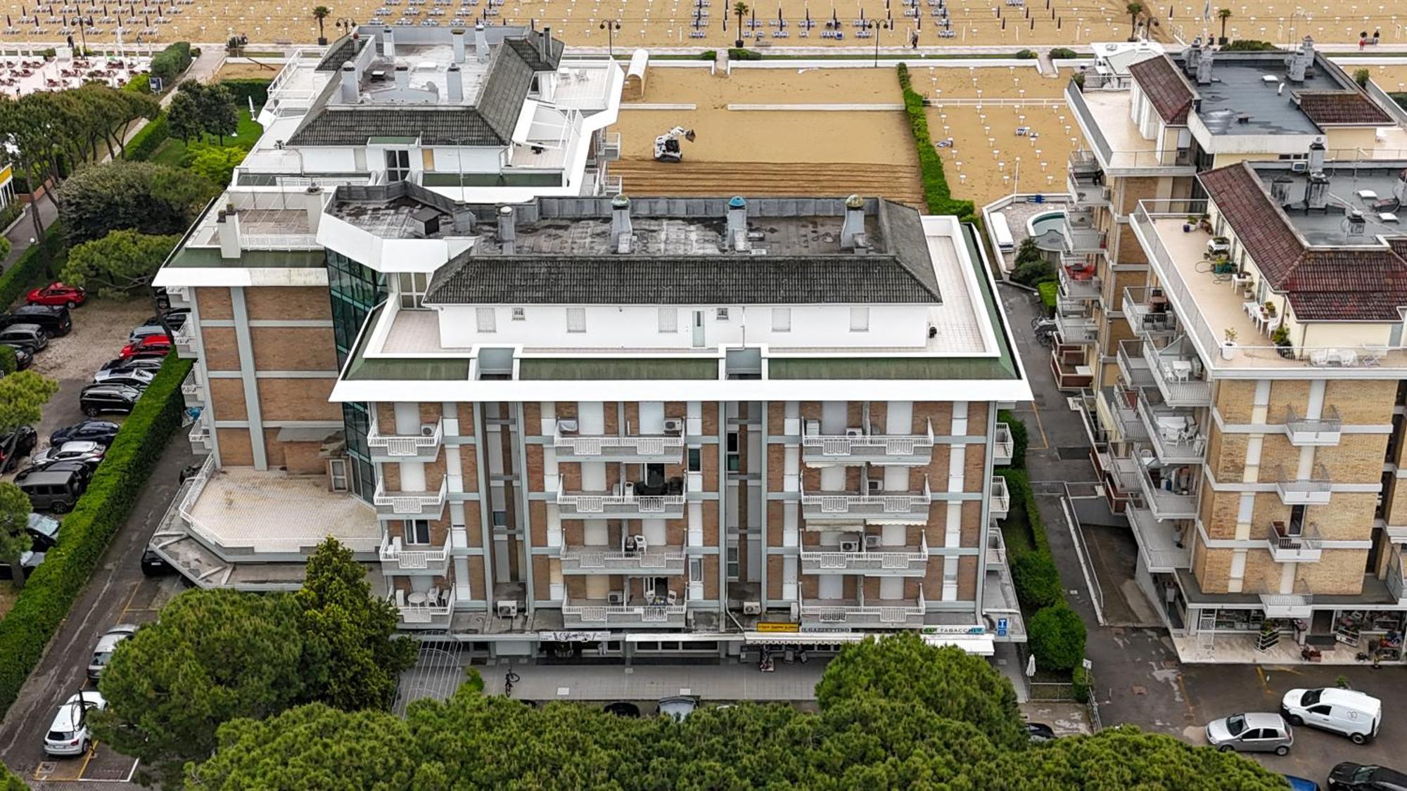 Jesolo Beach! Fronte Mare - Piscina Park E Posto Spiaggia Inclusi Екстер'єр фото
